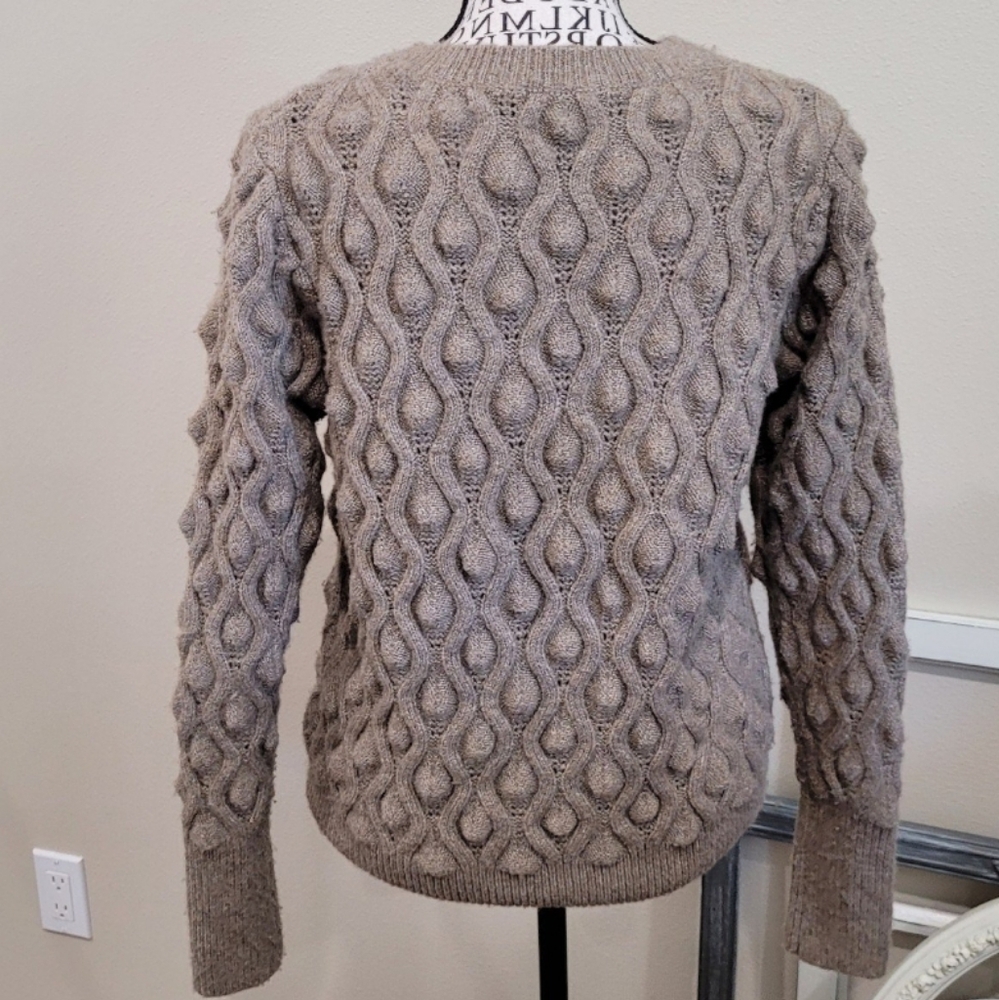 Sweet Romeo Womens SZ Sm. Bobble Knit textured Taupe‎ crew neck sweater soft - Picture 4 of 11
